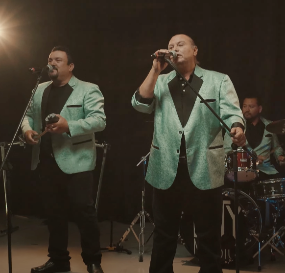 El Pega Pega De Emilio Reyna